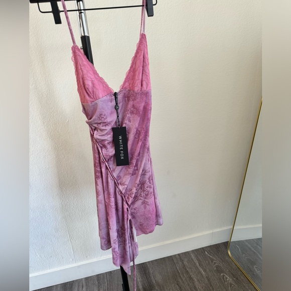 White Fox Born With It MIDI Dress Wild Orchid - Picture 5 of 7